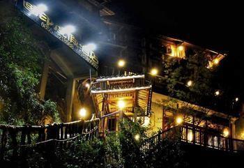 Xijiang Huayin Holiday Hotel 外观 照片